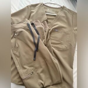 Figs size medium scrubs